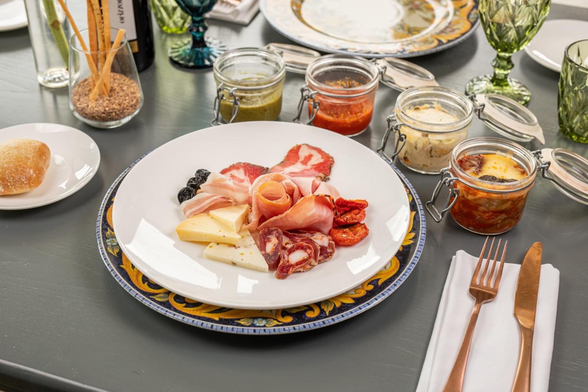 Una Hotels Tenuta Contessa Farm & Spa Cosenza 몬탈토 우푸고 외부 사진