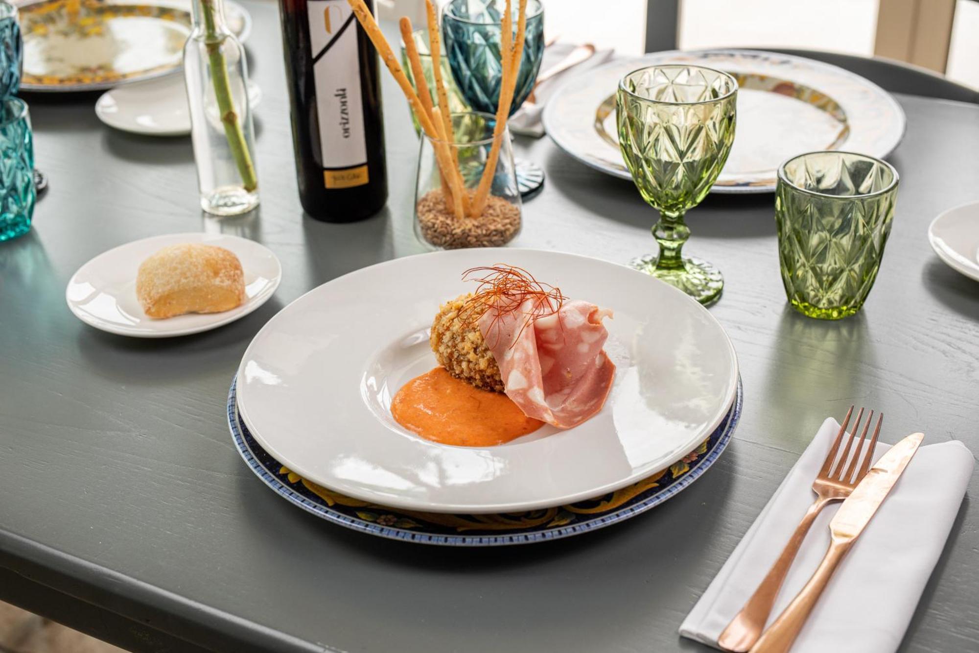 Una Hotels Tenuta Contessa Farm & Spa Cosenza 몬탈토 우푸고 외부 사진